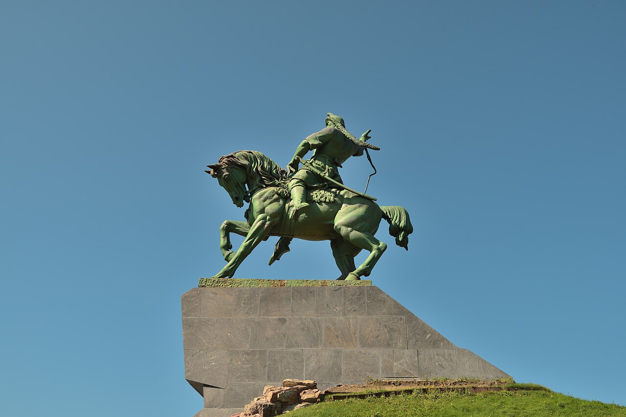 Памятник Салавату Юлаеву в Уфе.